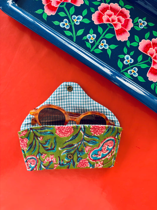 Etui à lunettes vert