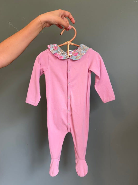 Pyjama à col rose et bleu - 12 mois